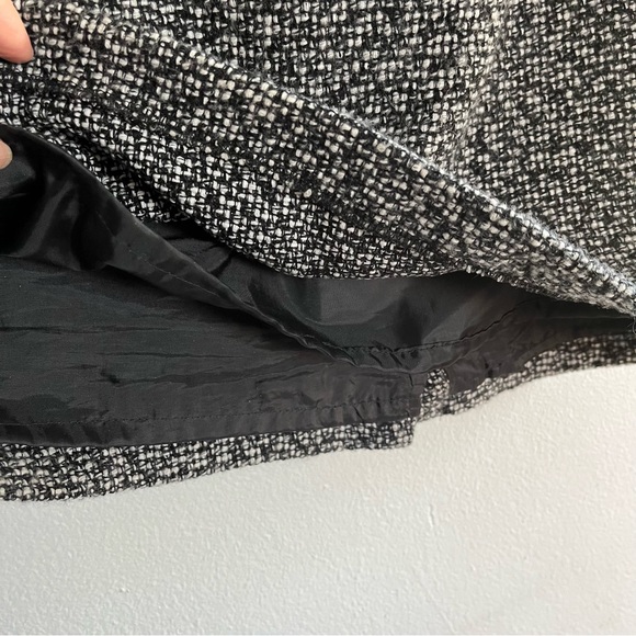 Ann Taylor Black and White Tweed Skirt - Picture 3 of 5